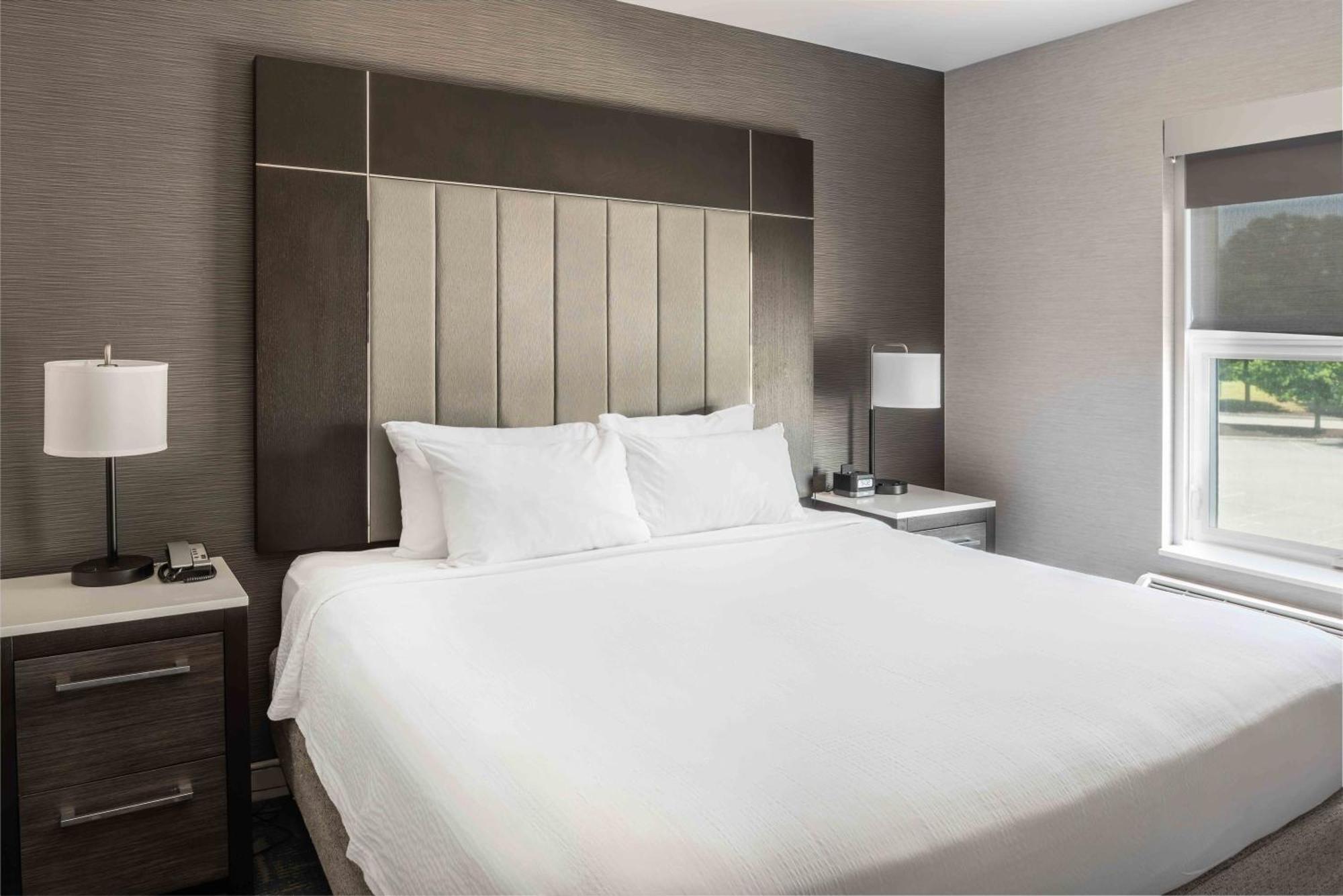 Residence Inn By Marriott Boston Concord Exterior photo