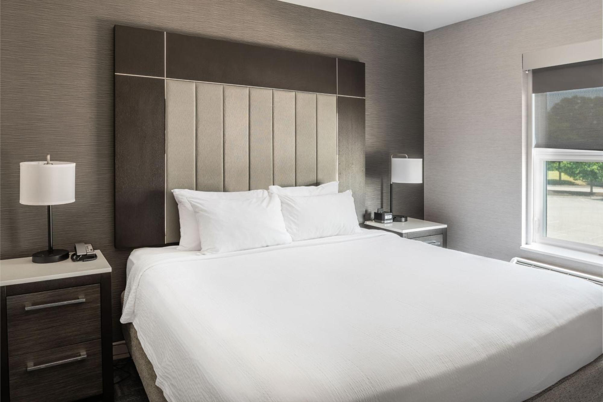Residence Inn By Marriott Boston Concord Exterior photo